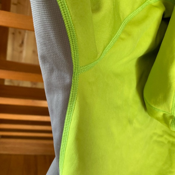 MEC zip-up sweater with hood - Picture 8 of 14